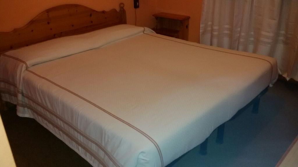Albergo Trieste Tambre dʼAlpago Δωμάτιο φωτογραφία