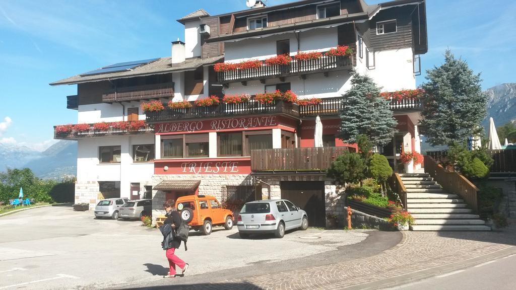 Albergo Trieste Tambre dʼAlpago Δωμάτιο φωτογραφία