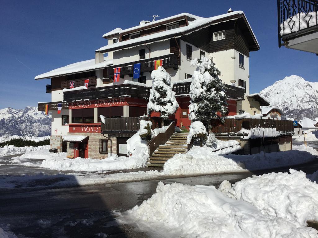 Albergo Trieste Tambre dʼAlpago Εξωτερικό φωτογραφία